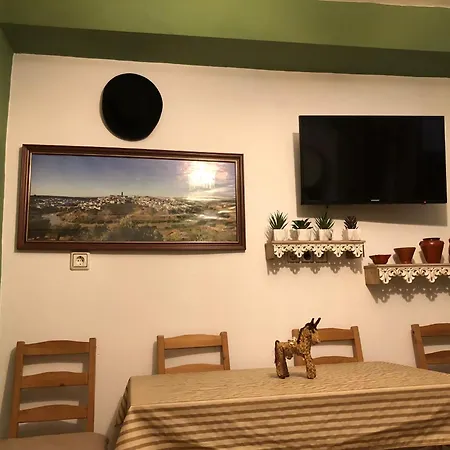 Casita Al Completo En *
