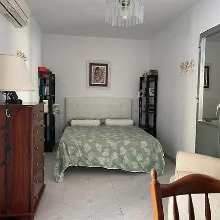 Casita Al Completo En *